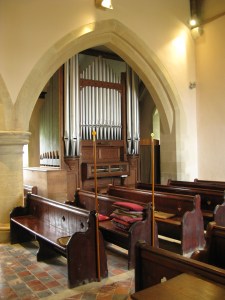 Av kuddhögen att döma kan det nog vara lite småkyligt här inne.