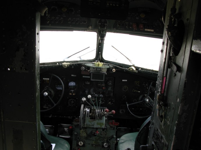 Nå, mina flygintresserade bröder, kan ni gissa vilket plan? J har redan berättat för mig, så jag vet.