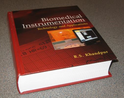 Jag behöver bara läsa de två första kapitlen i den här tegelstenen. Sen fick jag en artikel på 50 sidor jag ska läsa också...