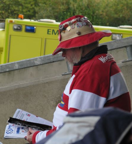 Alla sporter har sina trogna anhängare.