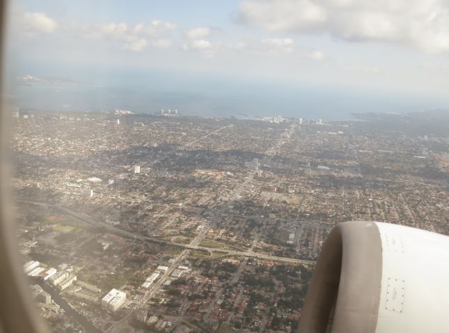 På nästa flygtur fick vi se lite fina Miami-vyer. Knappt en timme senare var vi äntligen i Orlando.