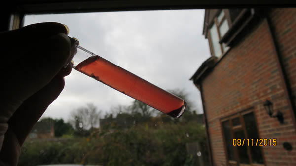 Rött - hårt vatten