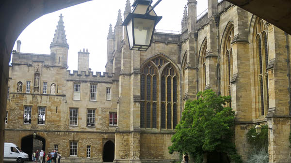 När rundturen var över betalade J och jag in oss på New College för att se mer än bara ingången.